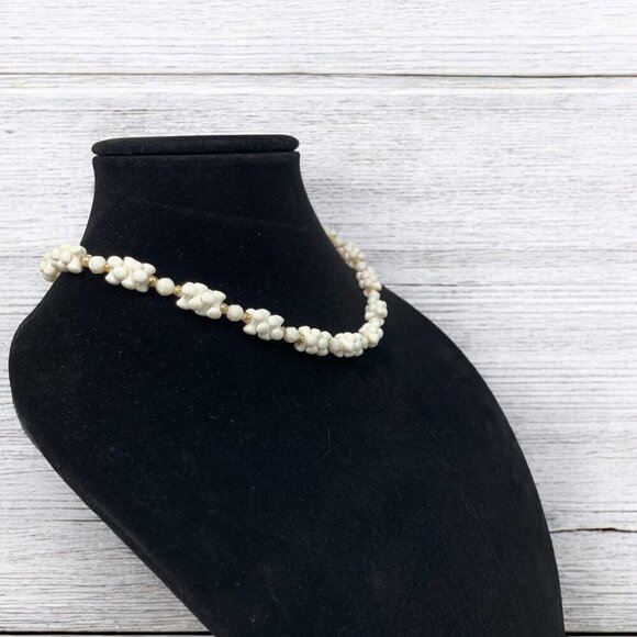 Vintage Faux Pearl Cluster Necklace White Gold Bead 19"L Screw Clasp - Picture 3 of 4